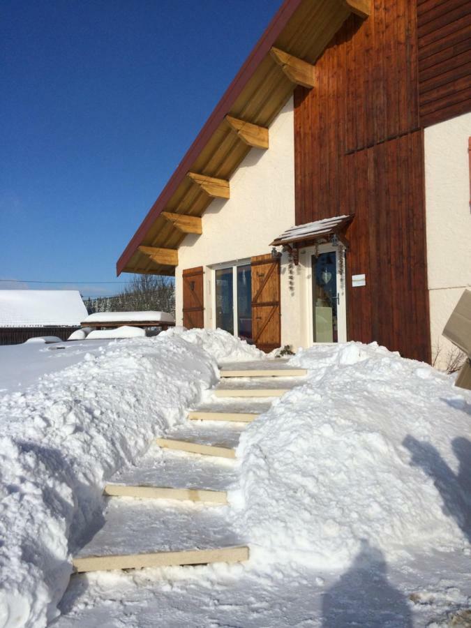 Les Fourgs Au Charnet Bed & Breakfast エクステリア 写真