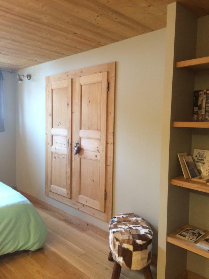 Les Fourgs Au Charnet Bed & Breakfast エクステリア 写真